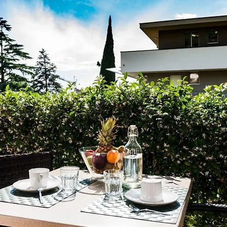 Meridiana Apartment *